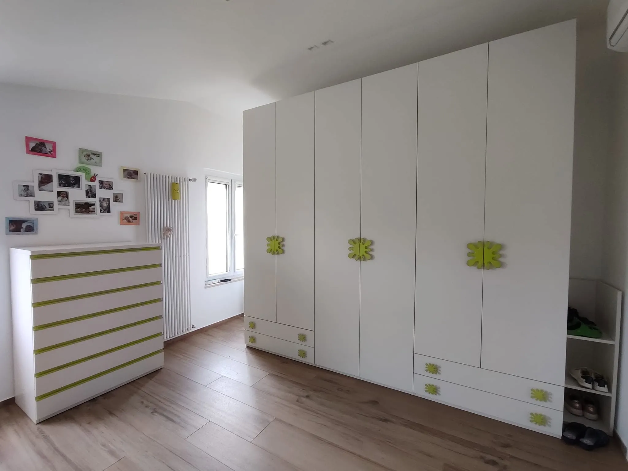 490886318 1232735158853258 5151870258976738779 N 11zon - Zona notte su misura, armadi e cabine armadio personalizzate | Quattroper