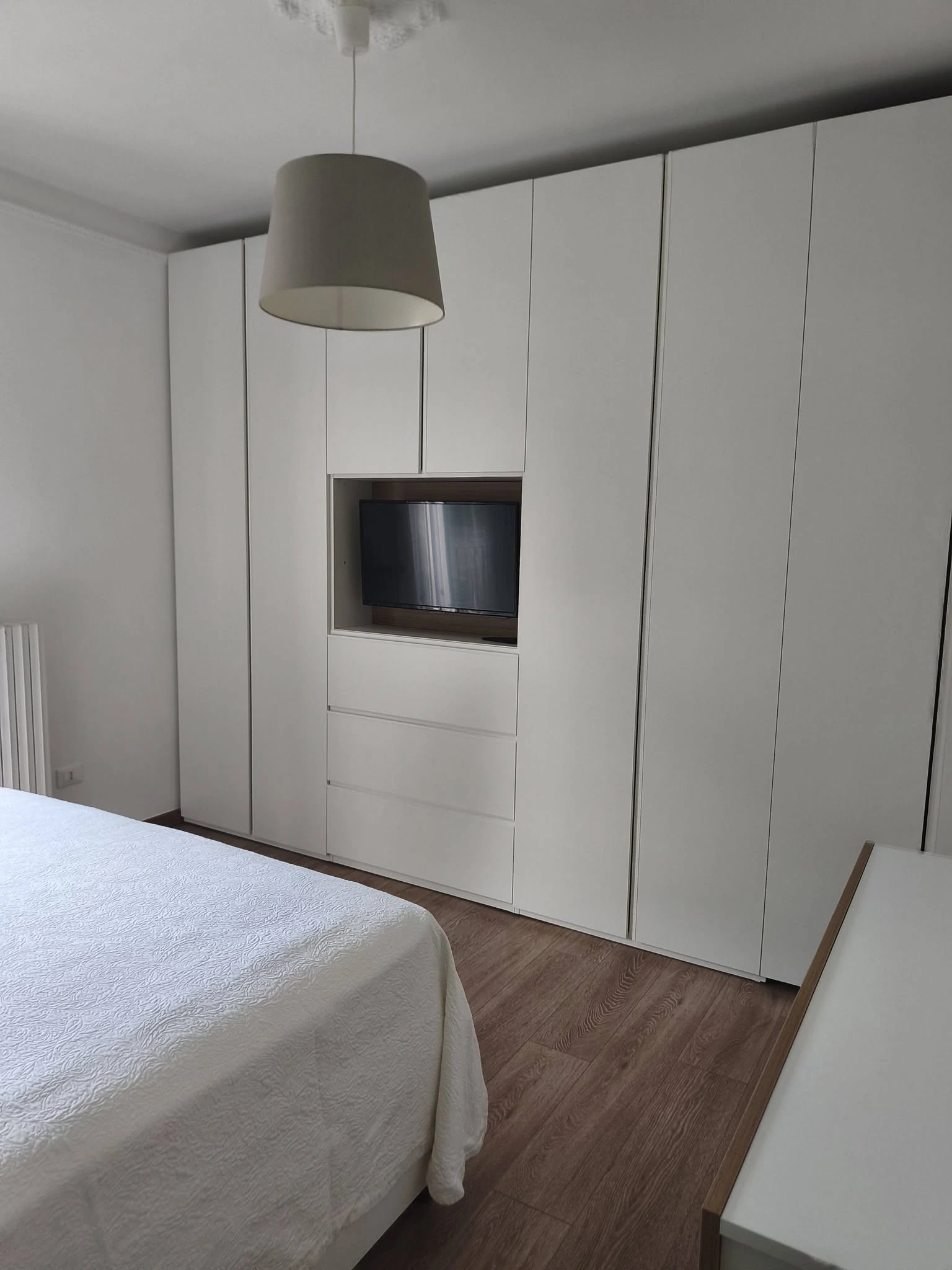 791974947 1680096800783756 6318360235928628524 N - Zona notte su misura, armadi e cabine armadio personalizzate | Quattroper