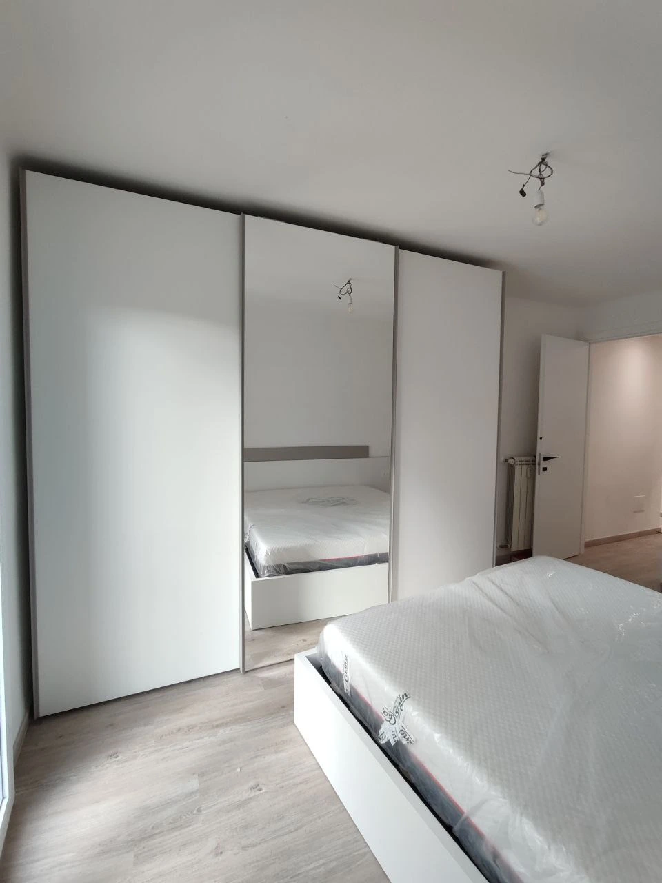 Camera10 - Zona notte su misura, armadi e cabine armadio personalizzate | Quattroper