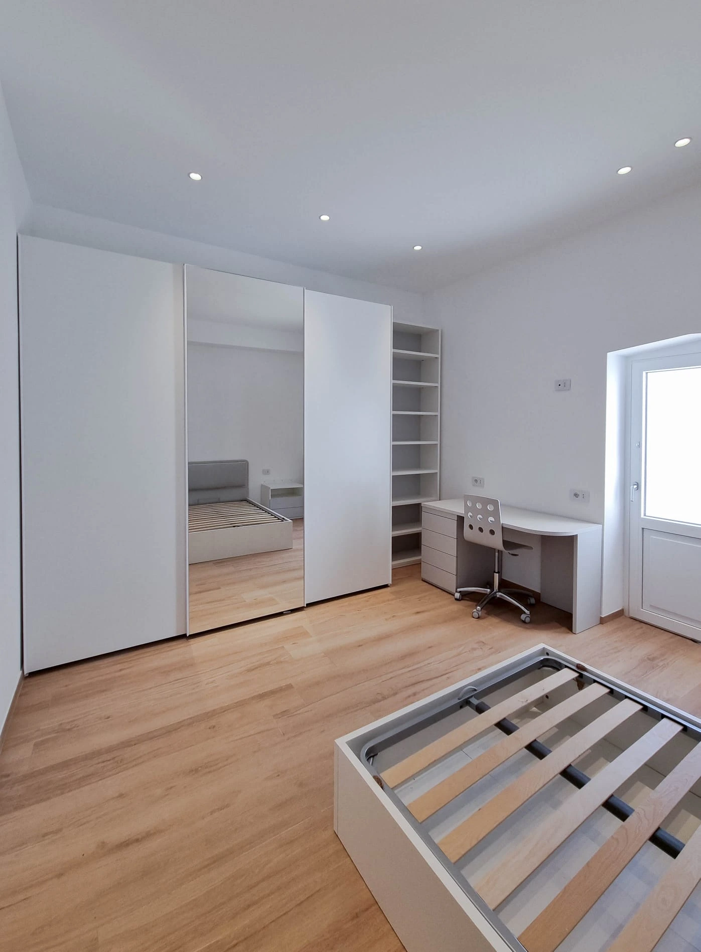 Camera6 - Zona notte su misura, armadi e cabine armadio personalizzate | Quattroper