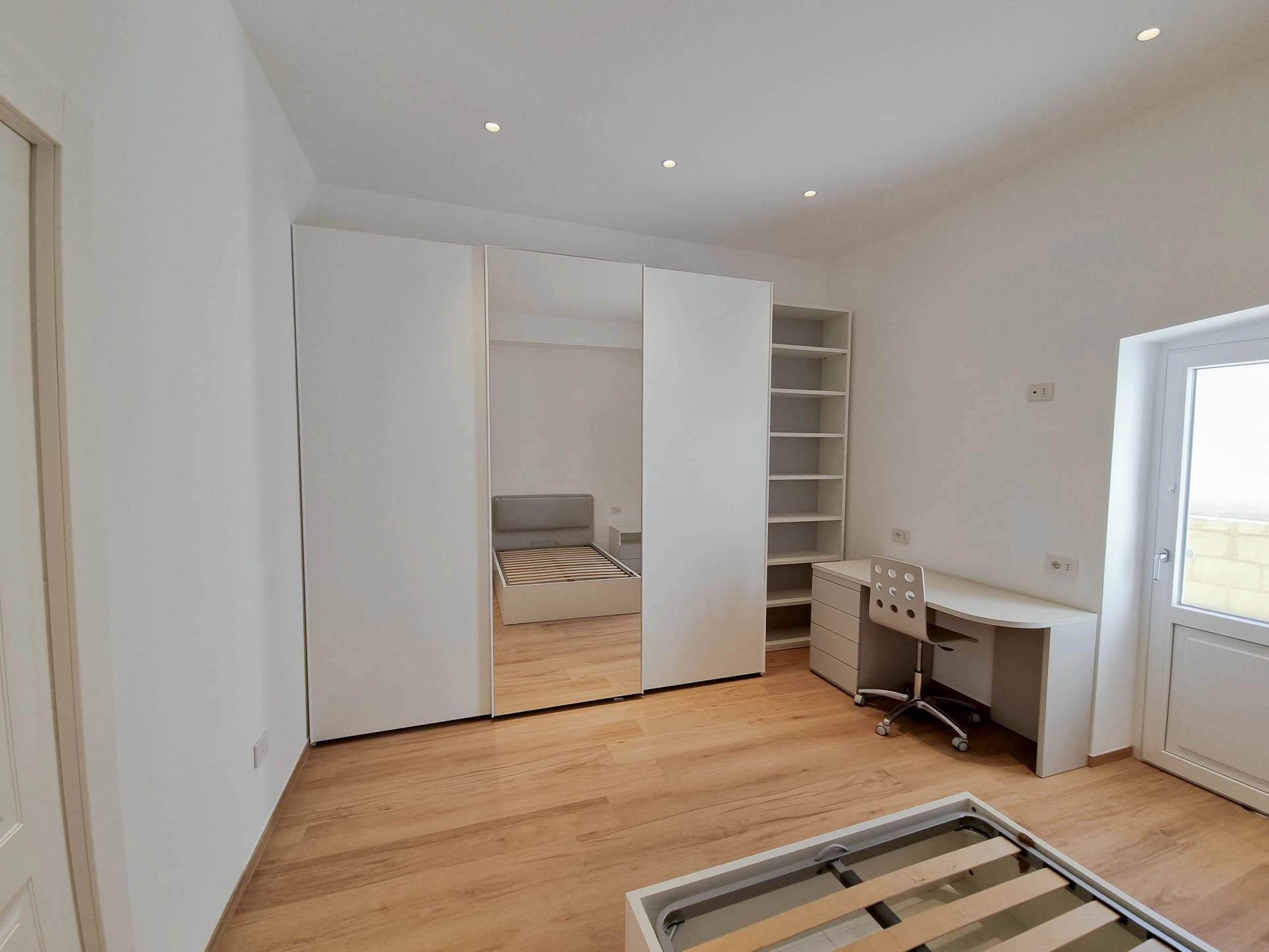 Camera7 - Zona notte su misura, armadi e cabine armadio personalizzate | Quattroper