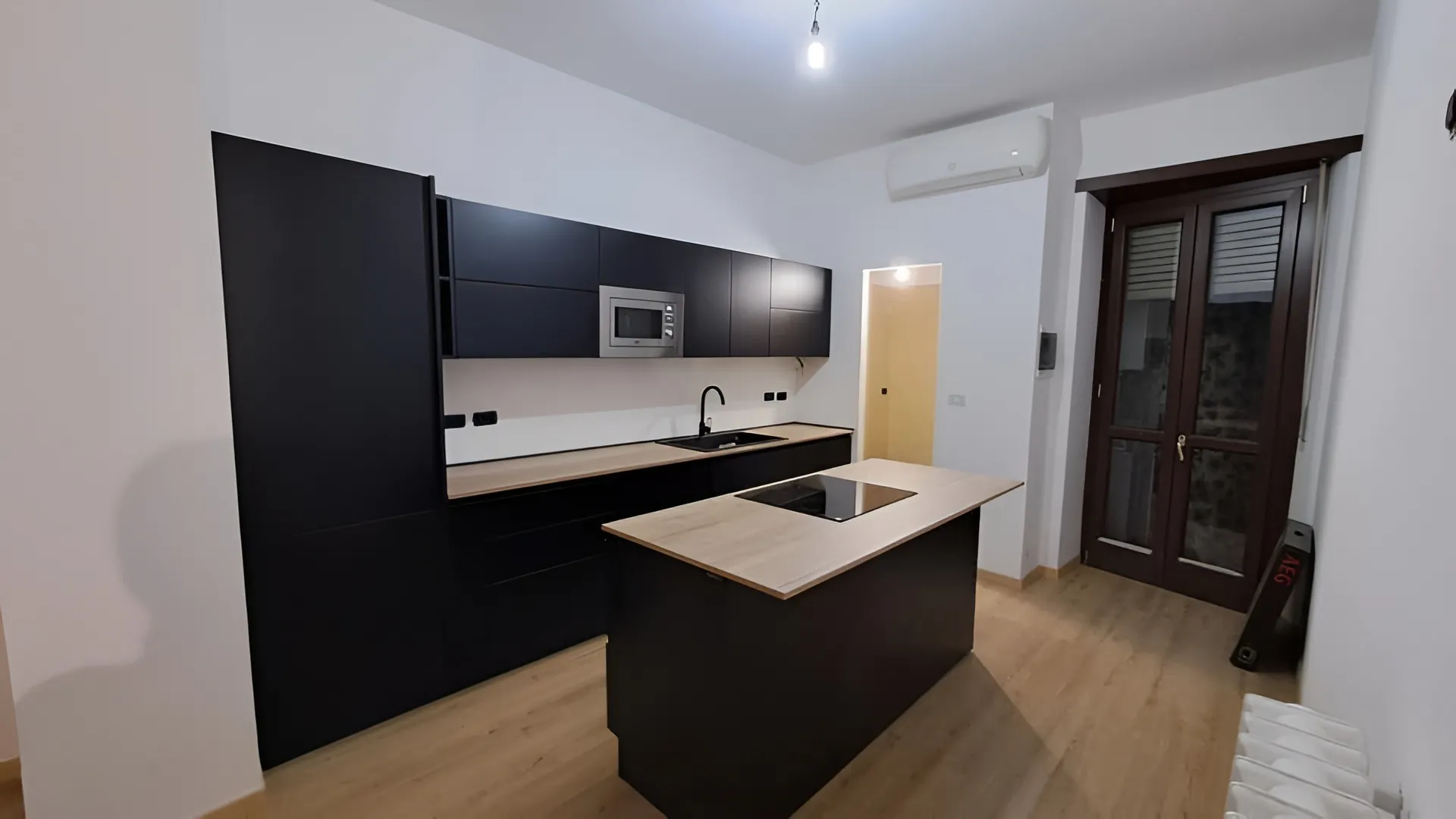 487300144 1215143770612397 964330422254333246 N 11zon - Cucina di design su misura, progettazione interni di lusso | Quattroper