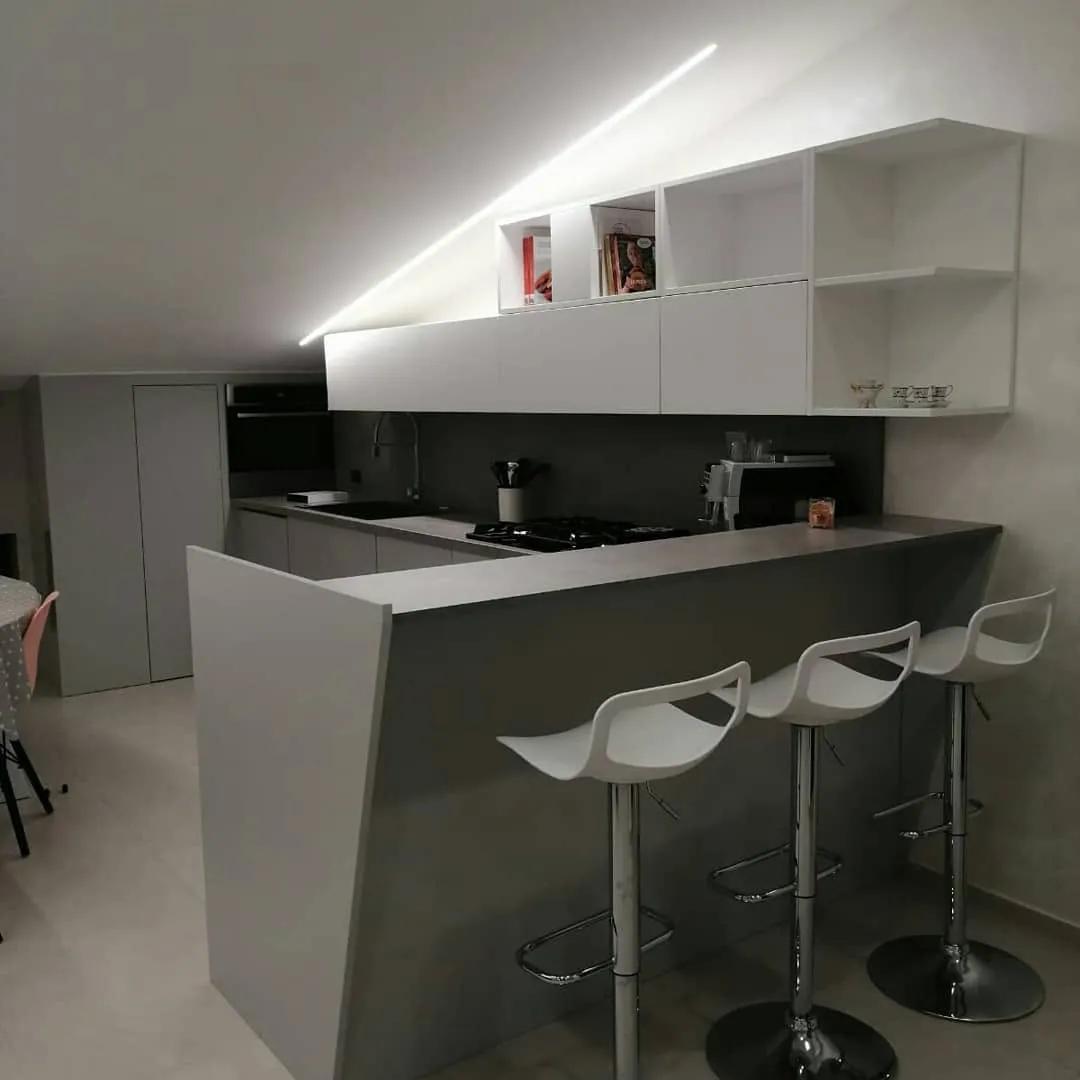 67884073 2208655475928076 4044777264800333824 N 11zon - Cucina di design su misura, progettazione interni di lusso | Quattroper