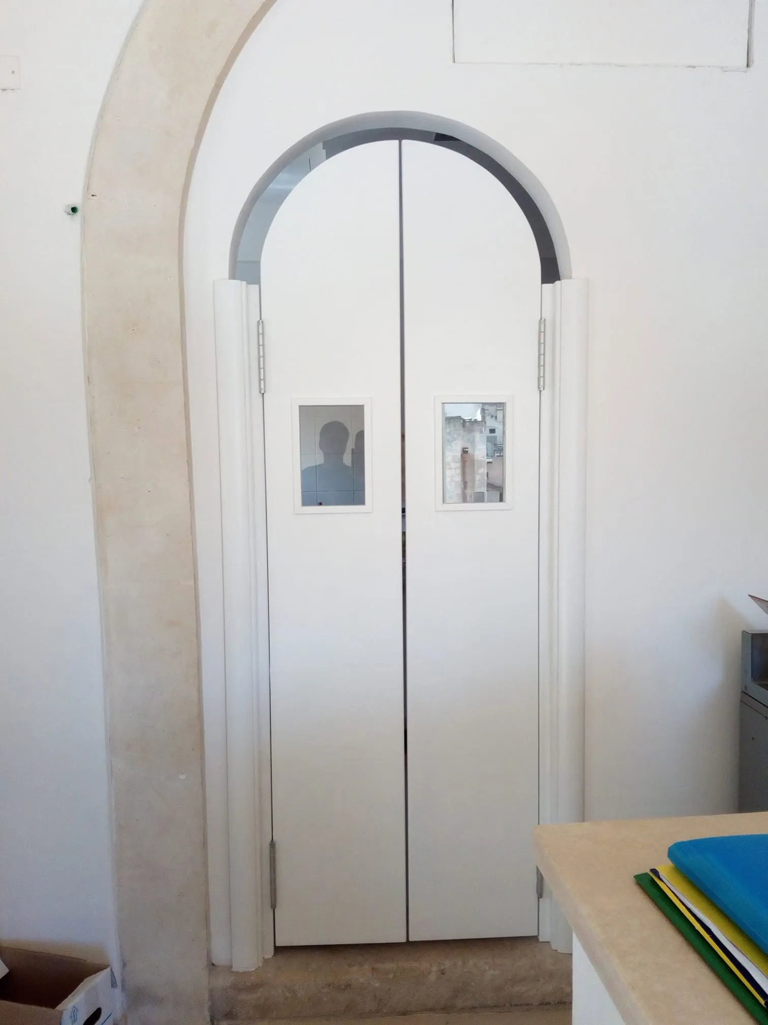 43504072 1743836355743326 6333192774195609600 N 11zon - Porte interne in legno massello e portoni blindati di sicurezza | Quattroper